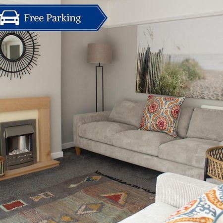 Cosy 3Bed Bungalow In West Kirby, Free Parking Frankby Exteriör bild