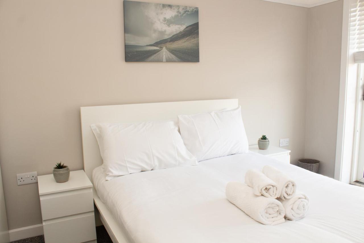 Cosy 3Bed Bungalow In West Kirby, Free Parking Frankby Exteriör bild